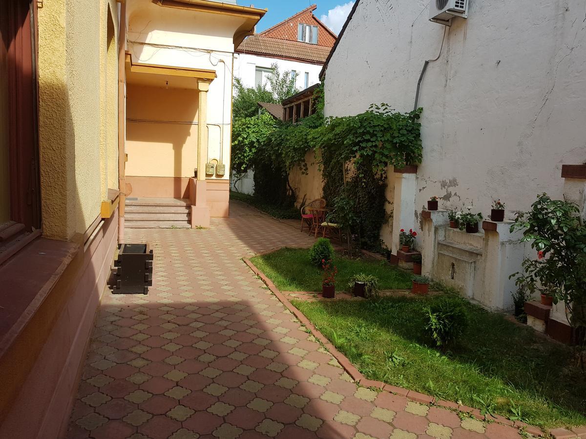 Casa Boiereasca Craiova Exterior photo