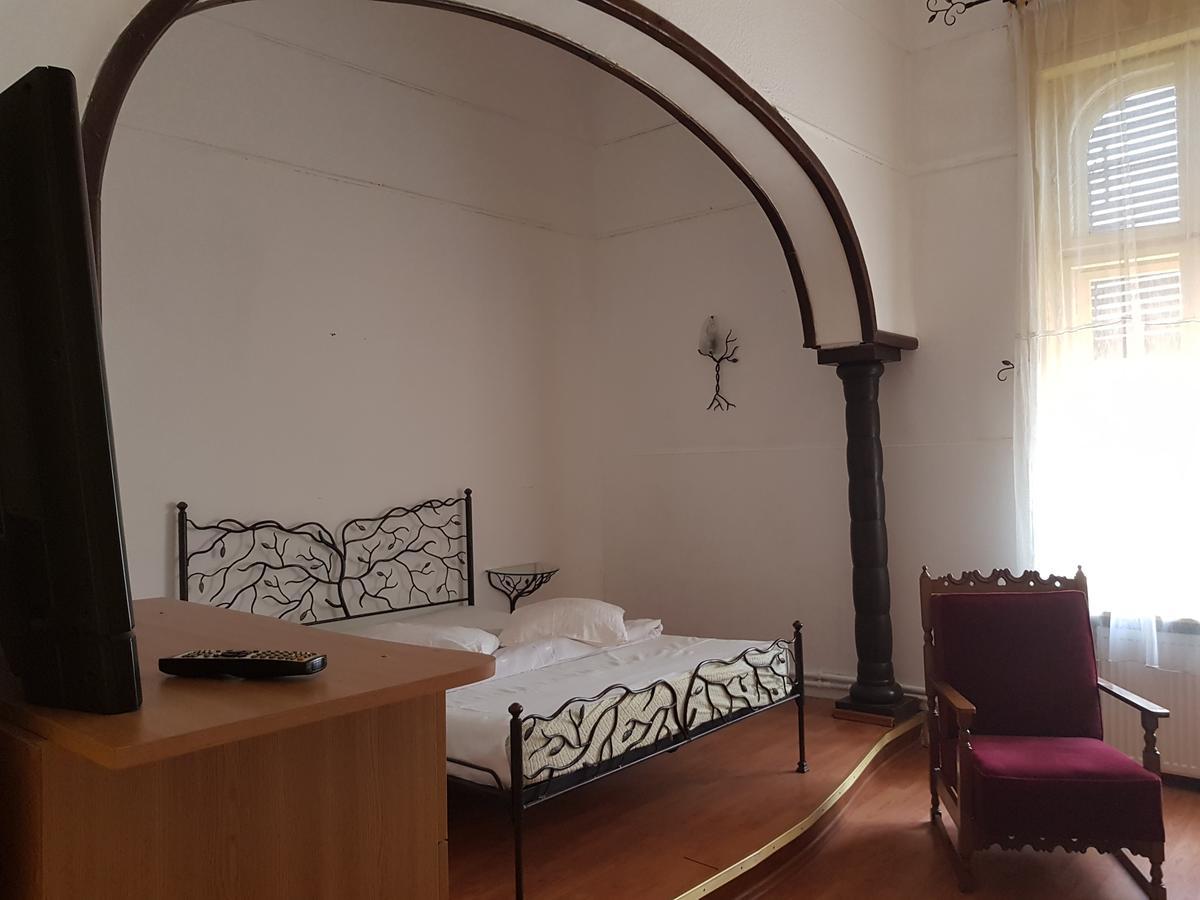 Casa Boiereasca Craiova Exterior photo